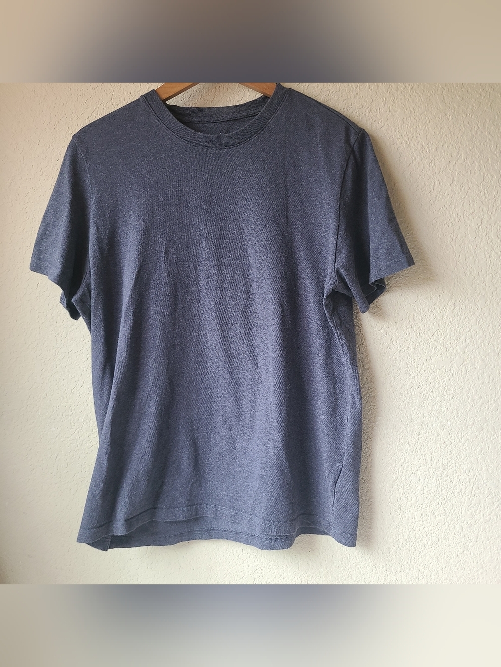 Everlane Classic Men's Crewneck T-Shirt in Heather Navy Blue Size L